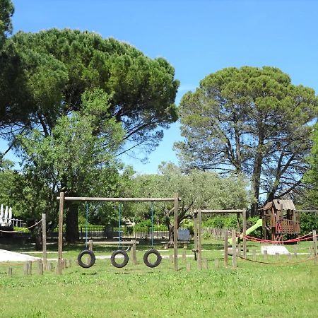 Domaine Le Moulin Neuf Hotel Saint-Quentin-la-Poterie Eksteriør billede
