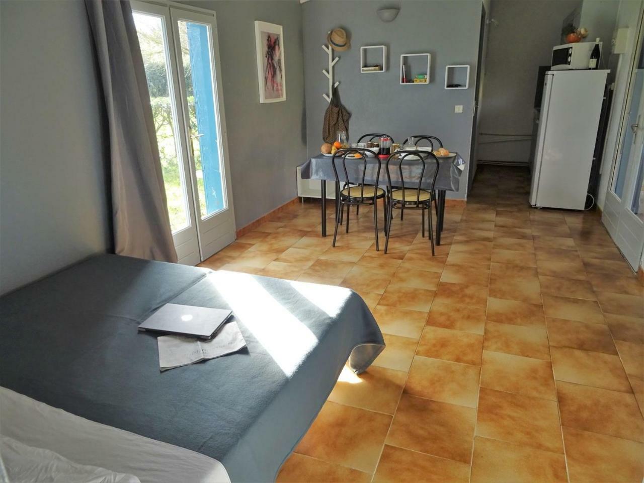 Domaine Le Moulin Neuf Hotel Saint-Quentin-la-Poterie Eksteriør billede